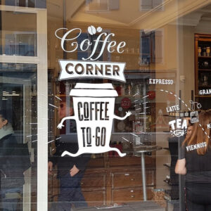marquage adhésif sur une vitrine