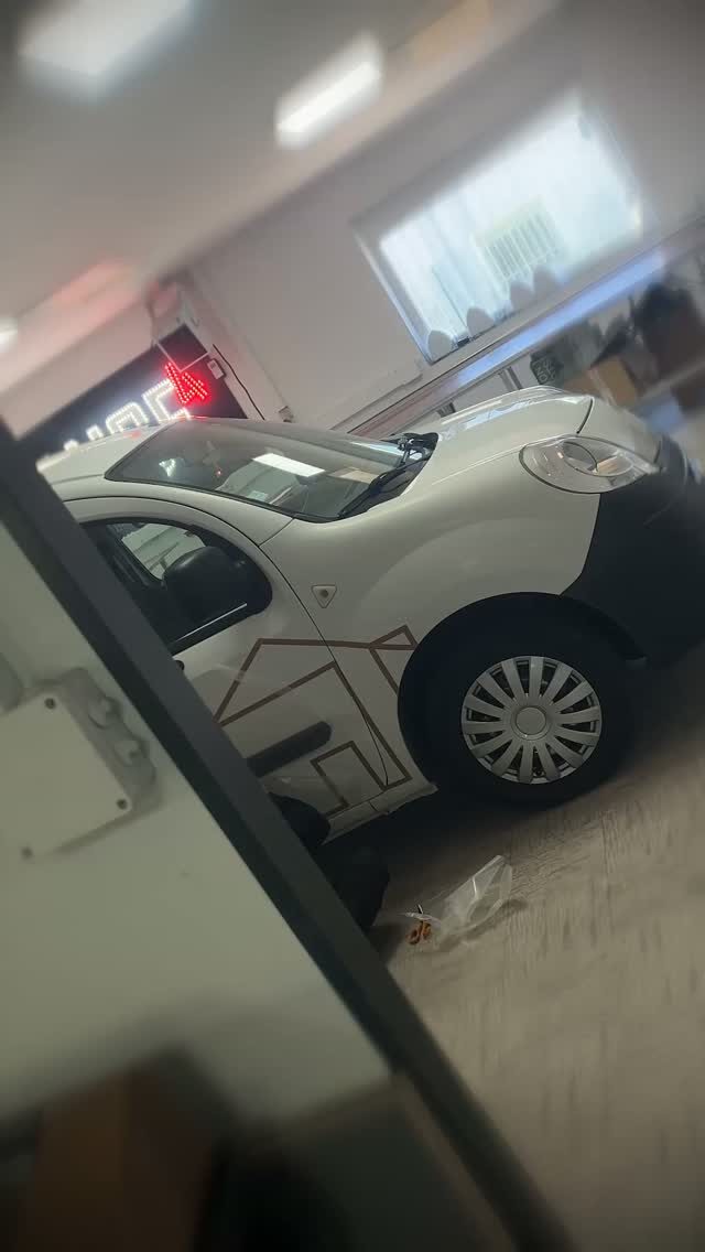 Votre véhicule, votre image.
Montrez votre sérieux dès le premier regard. Comme Ren'nova, passez au marquage et démarquez-vous !

#opuissance4 #marquagevehicule #alsace #communicationvisuelle