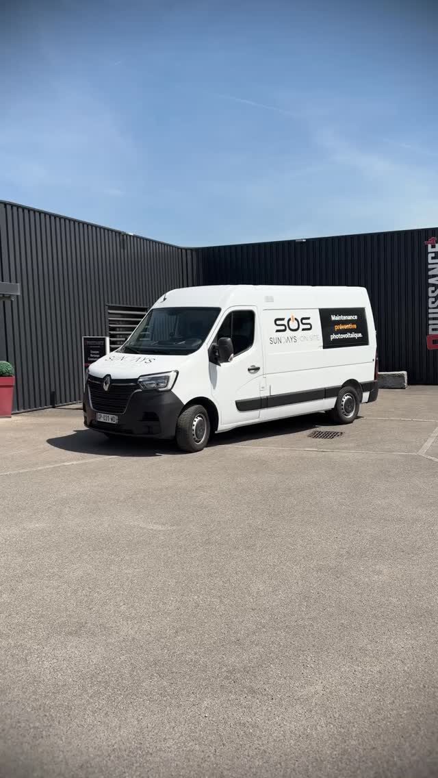 Un marquage pensé pour être vu partout 👀✨

Réalisation pour Sundays On Site, avec un visuel clair et efficace pensé pour accompagner chaque déplacement.
Un rendu propre et maîtrisé, pour une présence visible en toute situation.

✔️ Une visibilité immédiate
✔️ Une identité bien retranscrite
✔️ Un rendu net et harmonieux

Un marquage qui s’adapte à tous les terrains.

🌐 https://www.opuissance4.com

📩 contact@opuissance4.com 

📍 57a rue des Romains, Sausheim

#opuissance4 #marquagevehicule #alsace #communicationvisuelle